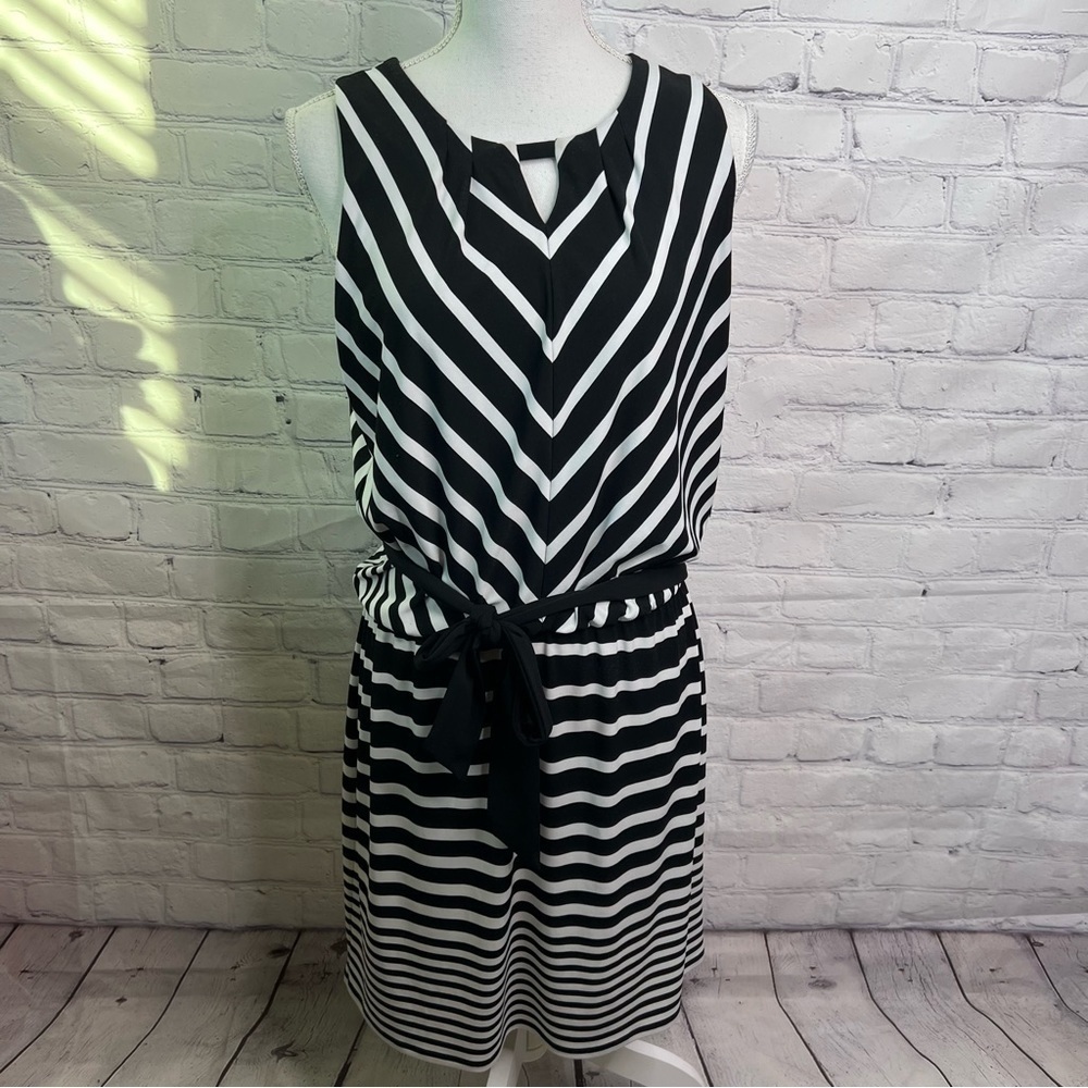 WHBM Black & White Belted Dress Medium
